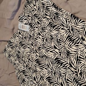 NWT Torrid strapless palm print dress
